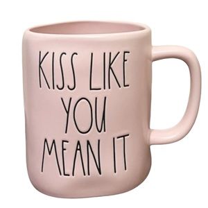 NEW Rae Dunn KISS LIKE YOU MEAN IT  Mug 😘😘